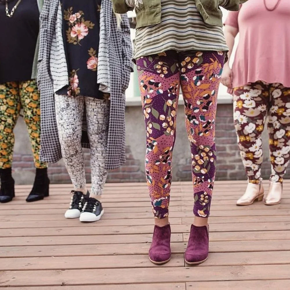 10 LuLaRoe Leggings Tall & Curvy Mystery Box - Picture 2 of 11